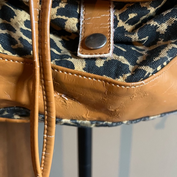 Leopard Print Backpack - Picture 4 of 4